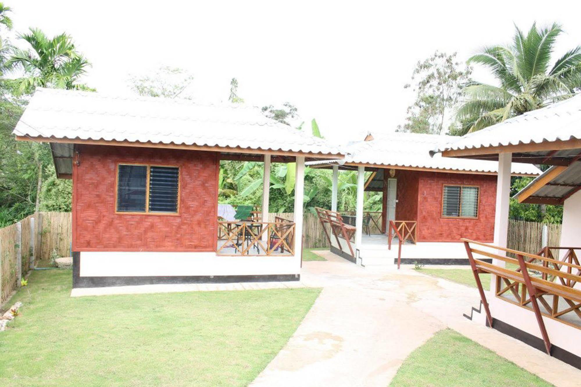 Sarm Mork Guest House Mae Hong Son Exterior foto